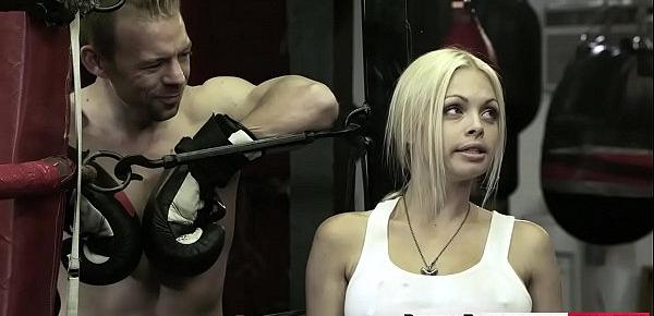  Hot blonde (Jesse Jane, Erik Everhard) fuck in the ring - Digital Playground